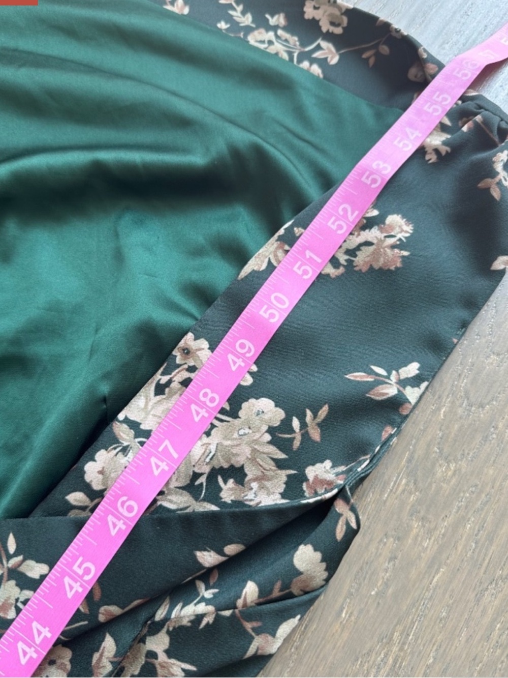 Sau Lee Callie Printed Gown Green Floral Maxi Dress Draped - Size US
6 - Picture 8 of 10